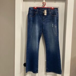 American Eagle authentic dark wash, low rise, stretch Jean